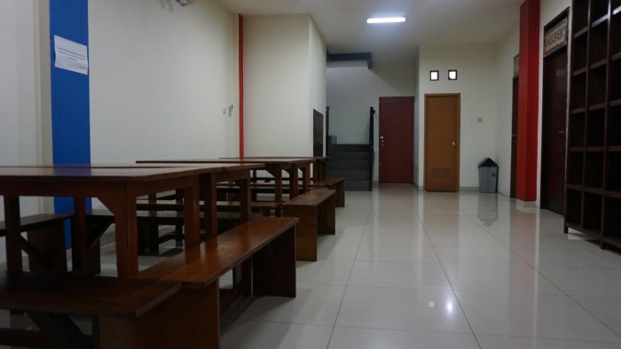 Ruko gandeng 2 dijual di Jl. Raya Sawangan Pancoran Mas Depok